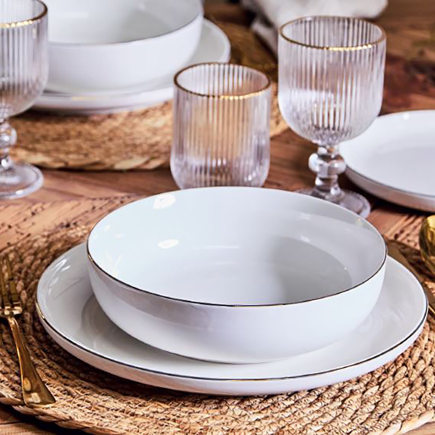 TOGNANA - Servizio di piatti Edge Filo Oro in porcellana Bianco Linea Edge  - set 12 pezzi